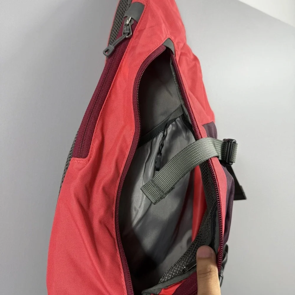 Patagonia Utility Pouch Red Hiking Trail Sling Bag One Size Unisex Polyester